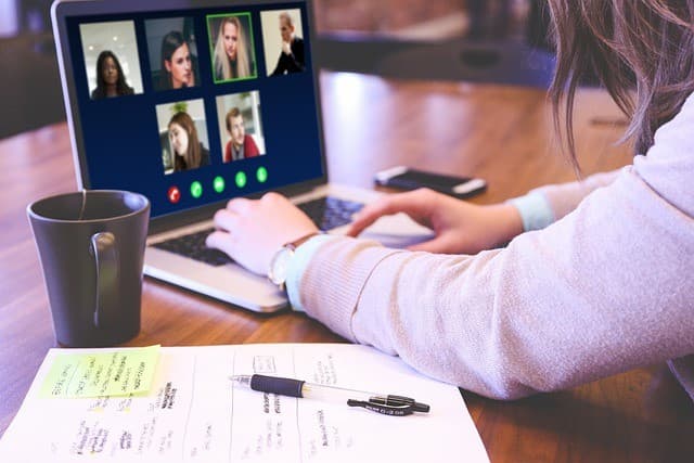 Zoom Texts Send Messages in Zoom Meeting: A Step-by-Step Guide